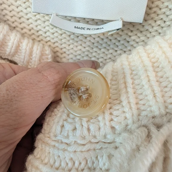 St. John Vanilla Textured Teddy Cardigan Sz. Small